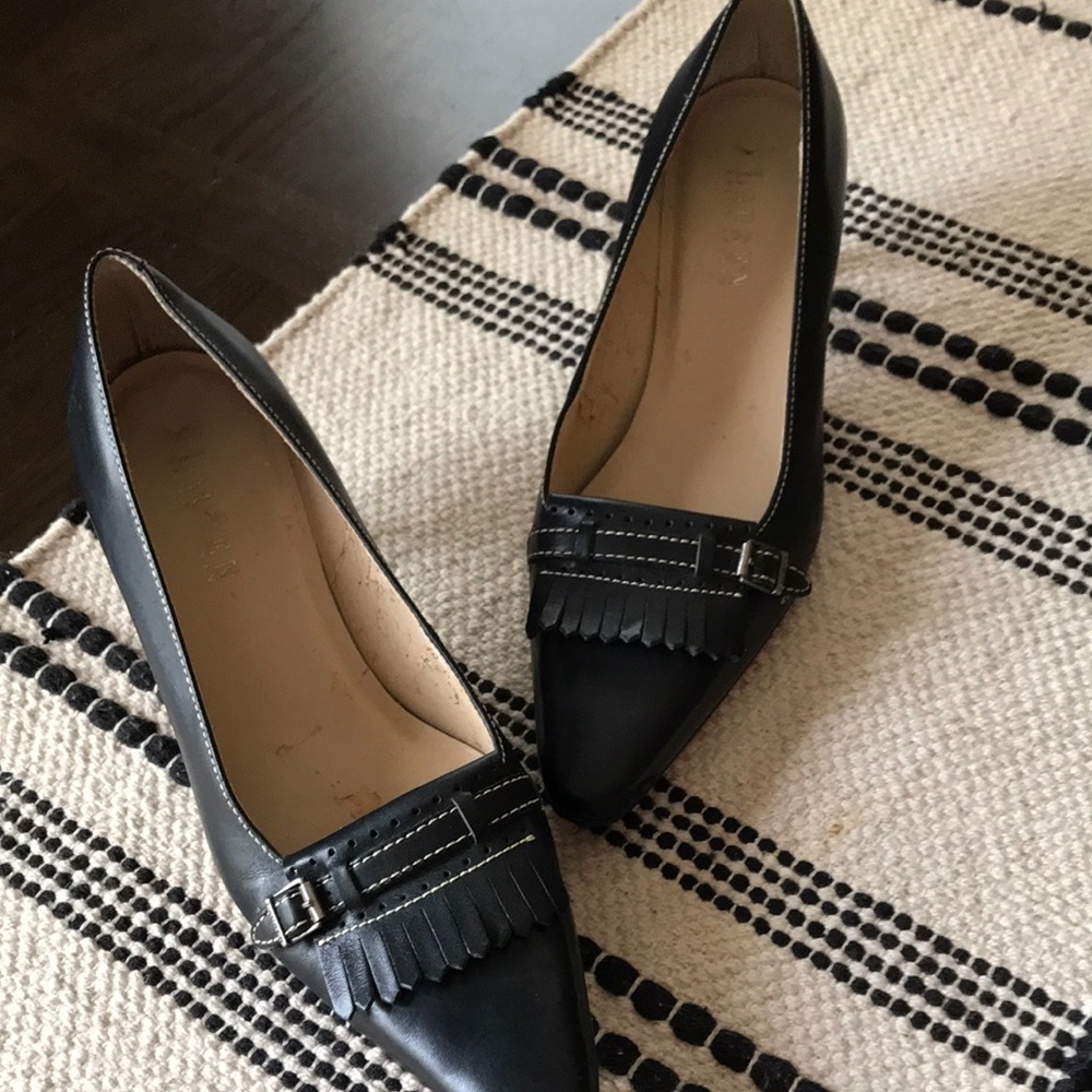 Size 8 1/2 Ralph Lauren Leather pumps . No scuffs